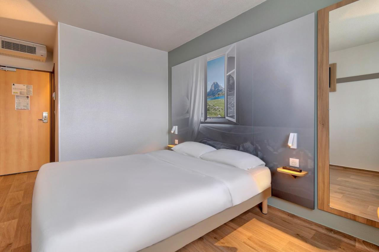 B&B Hotel Pau Lescar Bagian luar foto