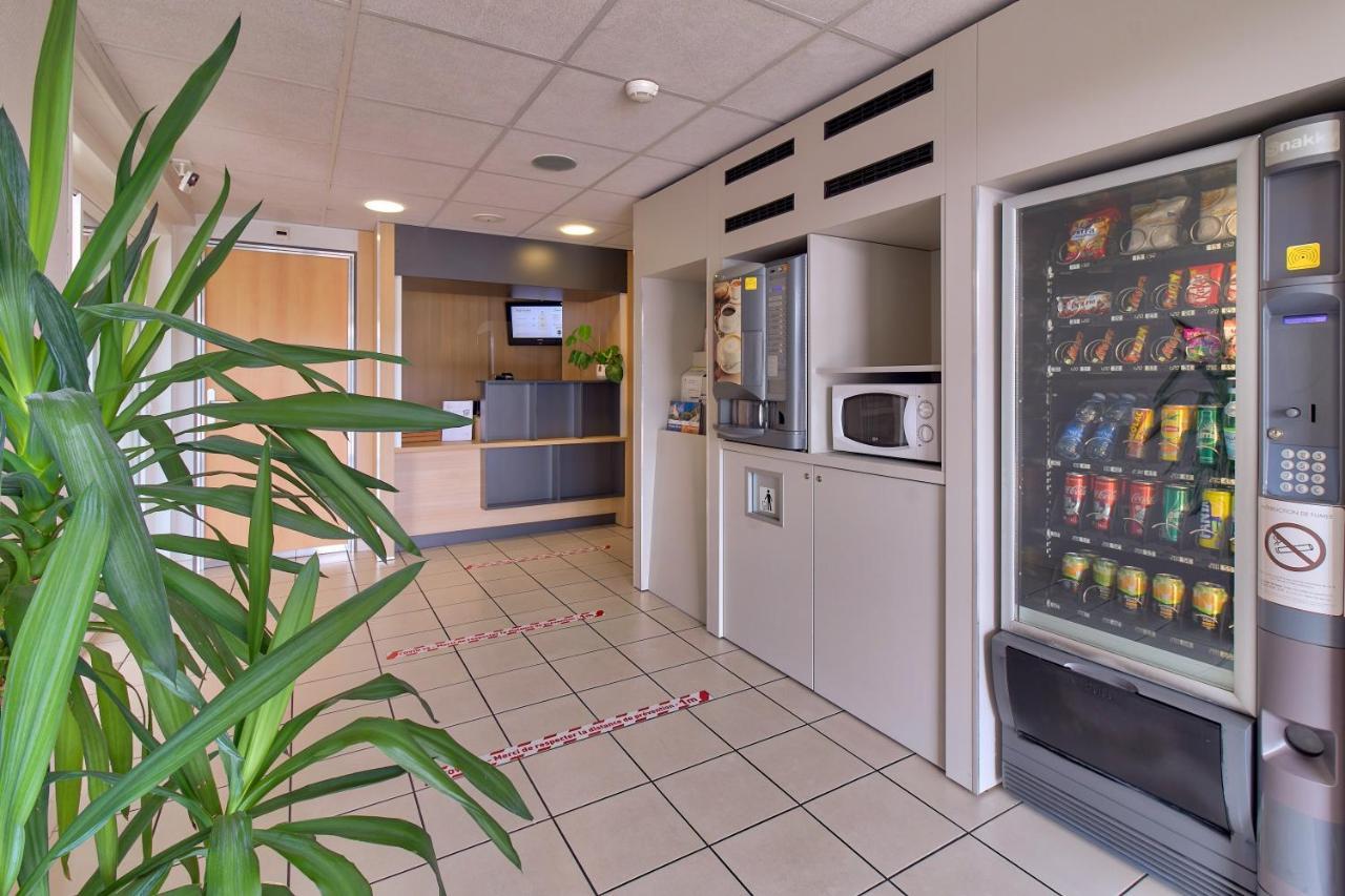 B&B Hotel Pau Lescar Bagian luar foto