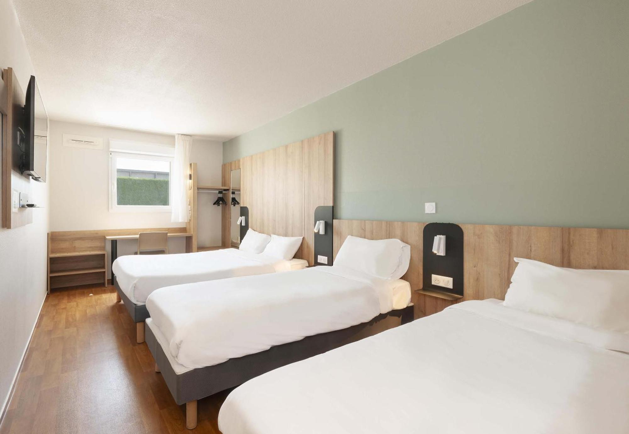 B&B Hotel Pau Lescar Bagian luar foto